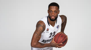 24/11/19 | Баззер Элджина Кука с одной ноги