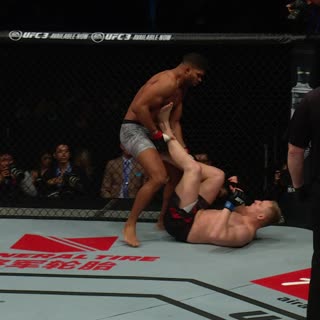 ТОП-5 финишей на турнирах UFC в Китае