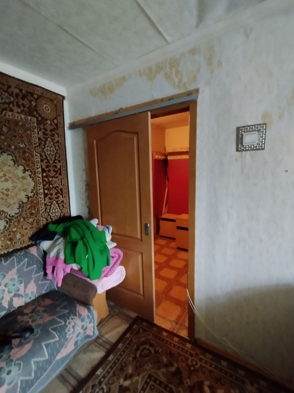 Продам 1-комн. квартиру на кв. Волкова 2/5 эт. 30,5 кв. общ. Квартира тёплая, не угловая, балкон застеклён, бойлер, вся мебель и бытовая техника остаётся. Состояние жилое, косметический ремонт по своему вкусу. Рядом две школы, детсад, рынок, магазин, транспорт. . ✅ Цена 3 000 000₽. ☎+79592952103 Николай. ...