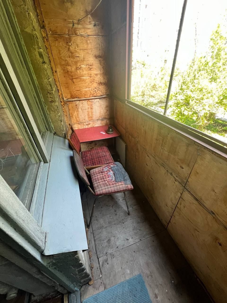Продам 2-х комнатную квартиру на ул. Звейника 2/5 эт. общ. 41 кв. м. Дом кирпичный, квартира тёплая, не угловая, комнаты раздельные, колонка, с/у совмещённый, балкон. Рядом больница, магазины, транспорт. Документы РФ. ✅ Цена 4 500 000₽. ☎ +79592952103 Николай ...